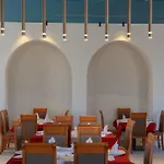 Briel Hotel Golem (Tirana)