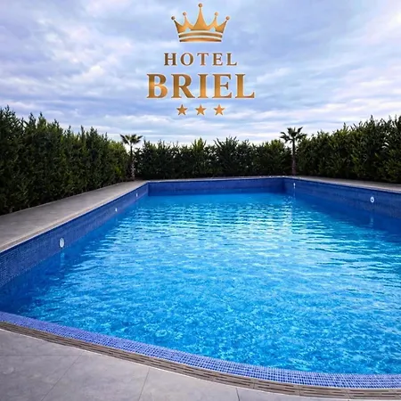 Отель Briel Голем