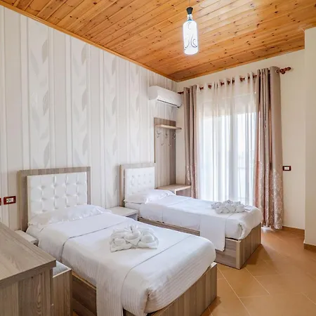 Briel 3* Голем