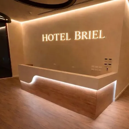 Briel 3* غوليم