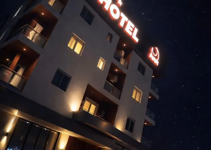 Briel 3* Golem (Tirana)